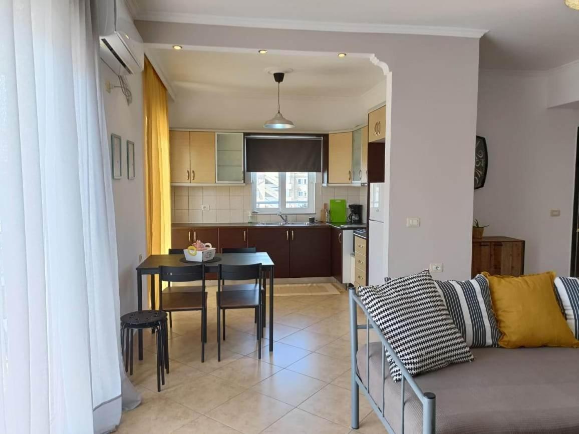 Aloe Vera Apartments Sarande Exterior photo
