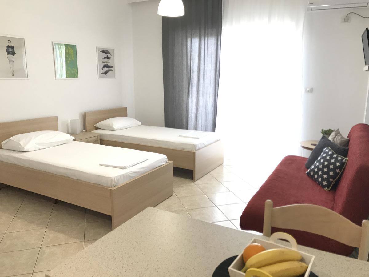 Aloe Vera Apartments Sarande Exterior photo